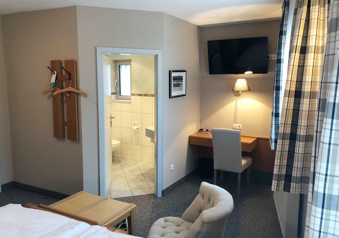 Mangolds Boutique Hotel & Fruehstuecksmeisterei Швайнфурт Екстериор снимка