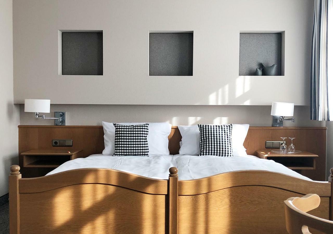 Mangolds Boutique Hotel & Fruehstuecksmeisterei Швайнфурт Екстериор снимка